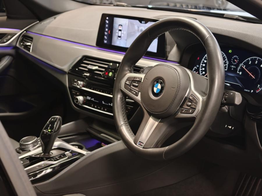 520iA M SPORT (G30) - Image 11